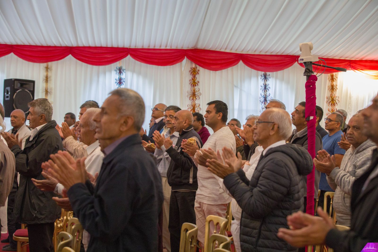 ©1987-2017 SKS Swaminarayan Temple East London